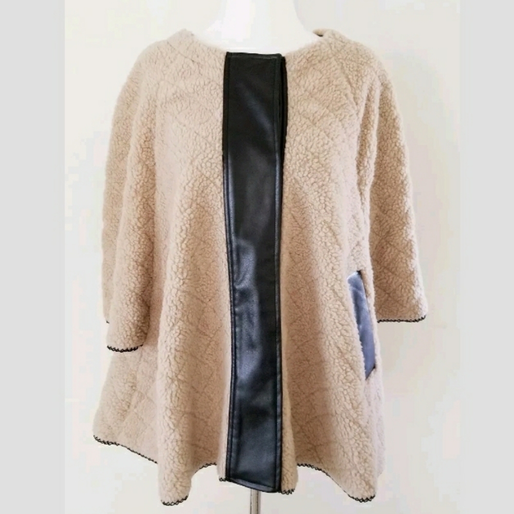 ANTHROPOLOGIE BLANK LONDON LEATHER CAPE SZ…